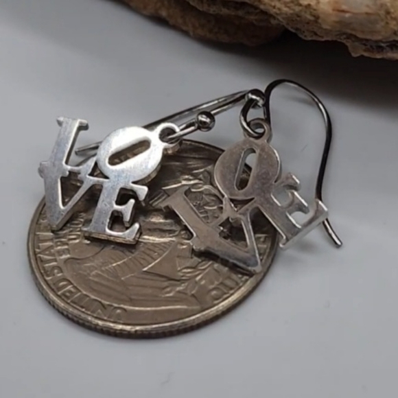 LOVE Jewelry Earrings Platinum plated Hypoallergenic Lightweigt elegant Luxury - Picture 4 of 13